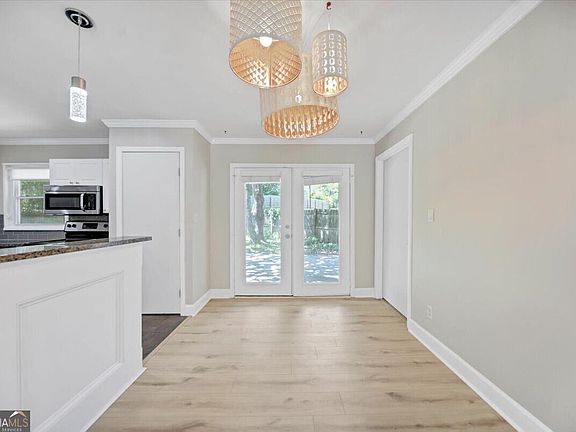 5th image of 3070 Lindon Ln