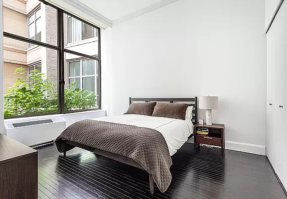 4th image of 252 7th Ave APT 3S