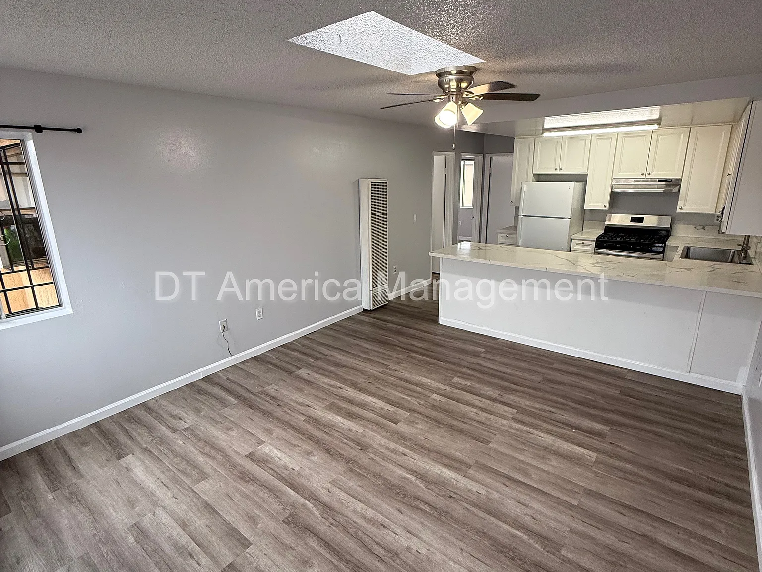 2 bed, 700 sqft, $1,925 — Photo 1