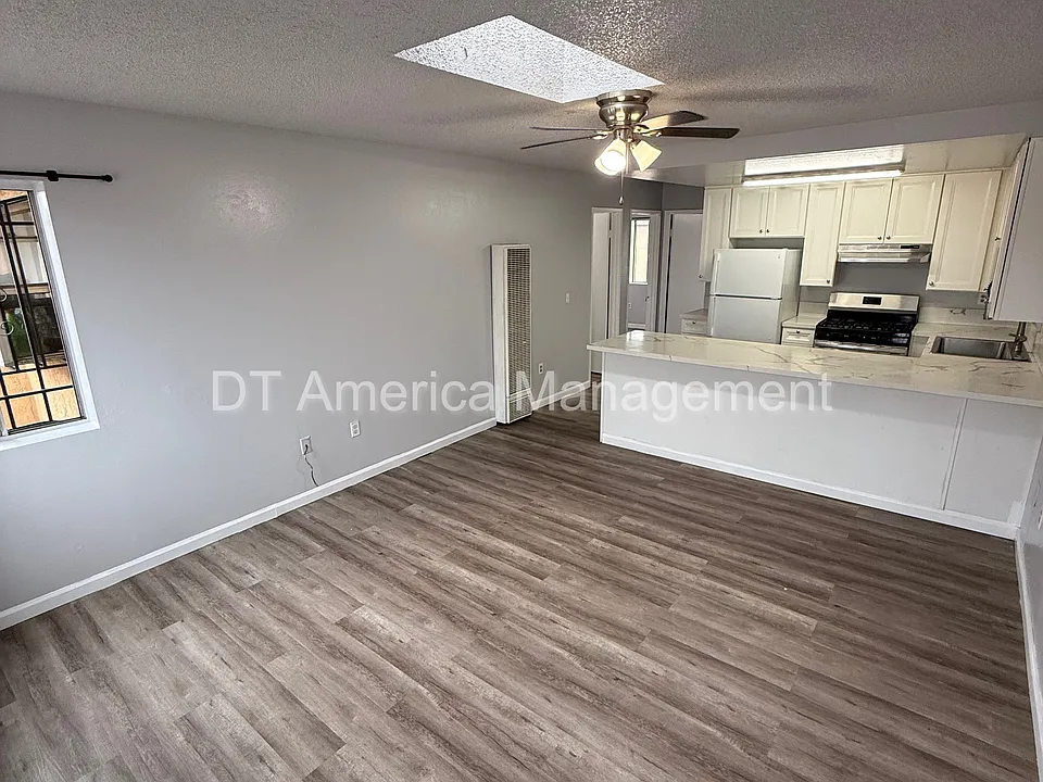 4344 Estrella Ave #4
