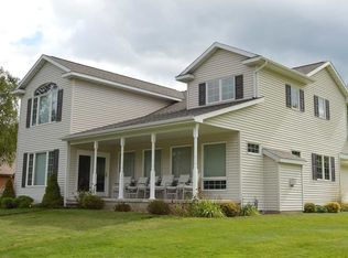 231 Ridgewood Dr, Prudenville, MI 48651
