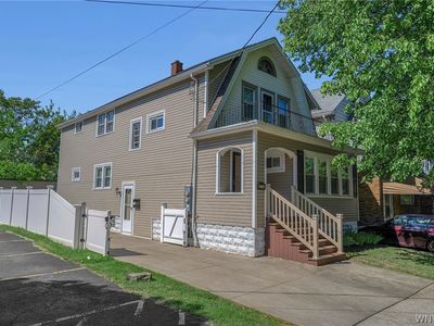 655 Lisbon Ave, Buffalo, NY, 14215