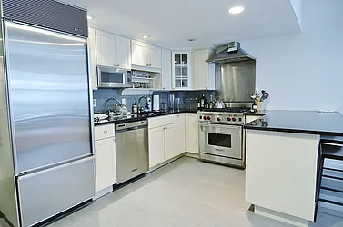 Rented by Park Property Advisors
