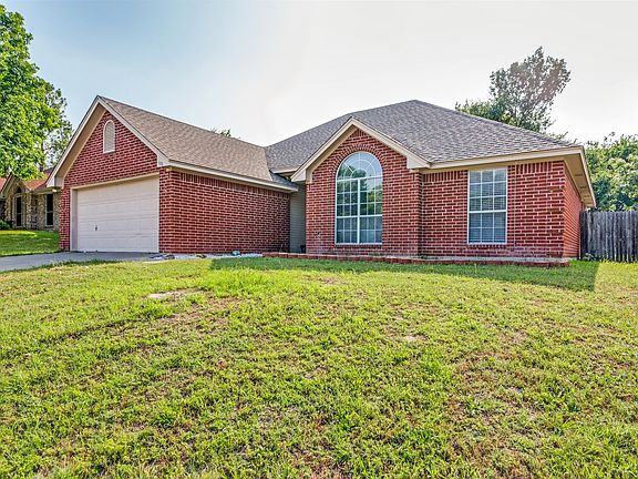 2nd image of 106 King Arthur Ct