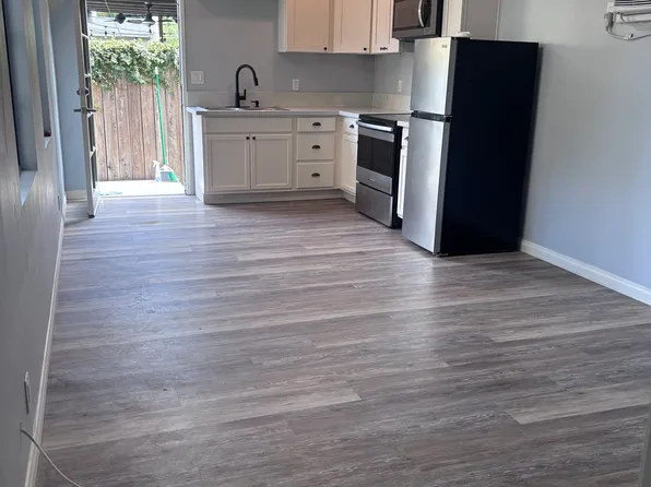 (undisclosed Address), Tarzana, CA 91356