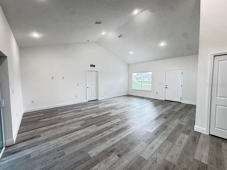 13376 SW 49th Ave — Photo 7