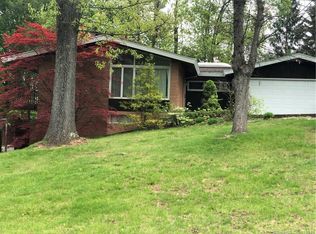 131 Oakwood Dr, New Britain, CT 06052