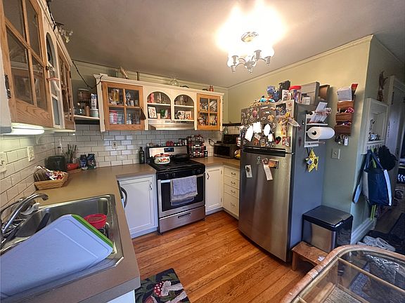 Fully loaded kitchen with new appliances.