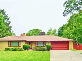 1611 Halsted Rd, Rockford, IL 61103