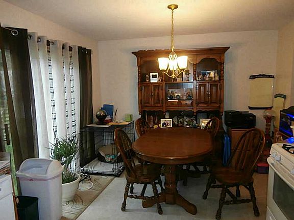 2nd image of 11163 Willow Dr