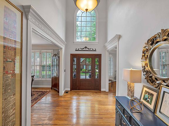 2nd image of 109 Ashbury Dr