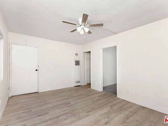 3rd image of 2614 Michigan Ave APT 7