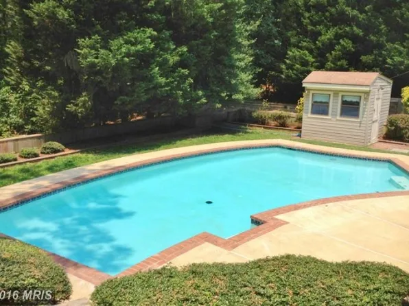 3810 Hollyberry Dr, Huntingtown, MD 20639