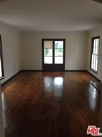 2nd image of 2124 E 1st St