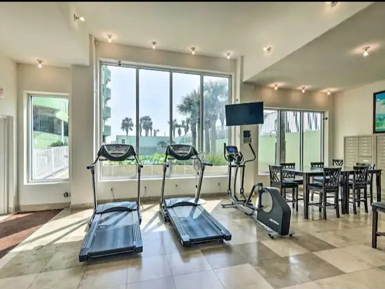 9420 Seawall Blvd #601 — Photo 3