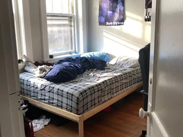 437 Park Dr #2D, Boston, MA 02215