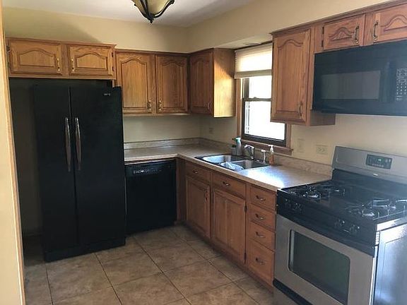 5th image of 1019 Cuyahoga Dr