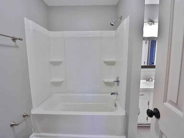 113 McMurray Cir — Photo 10