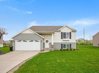 7183 Cornerstone Dr SE, Caledonia, MI 49316