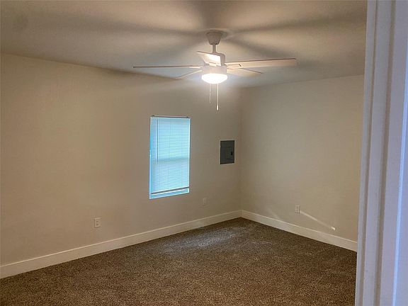 4th image of 2307 Lea Crest Dr