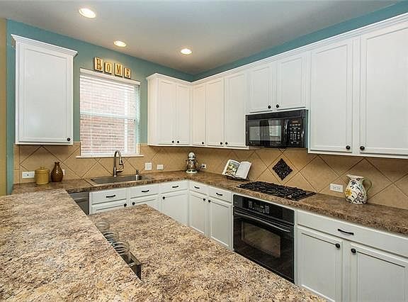 5th image of 3605 Anita Dr