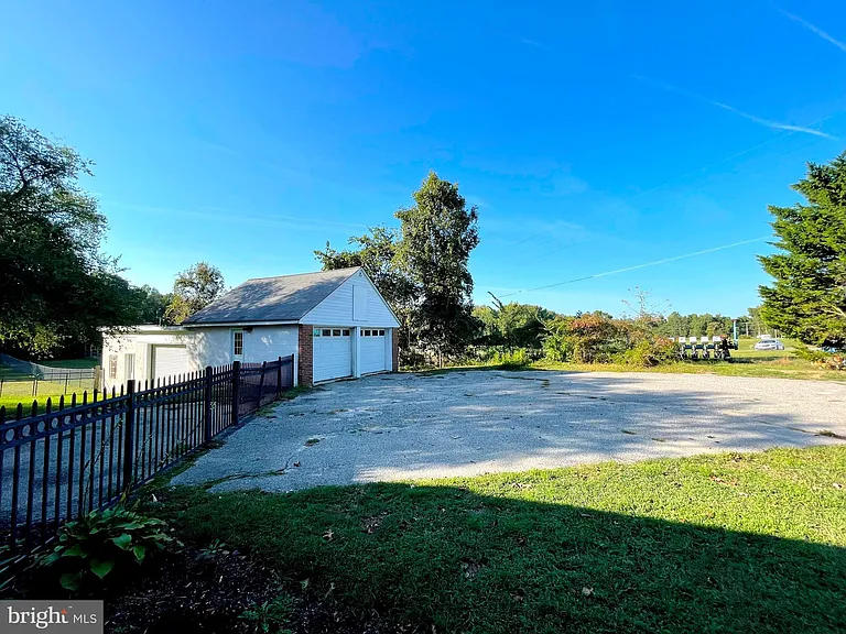 4085 Hallowing Point Rd — Photo 41