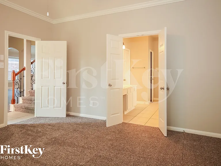 12323 Crescent Mountain Ln — Photo 10