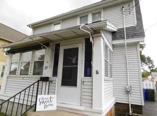 57 Cherrelyn St, Springfield, MA 01104