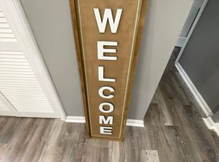 2414 Circle Dr, Hazel Crest, IL 60429