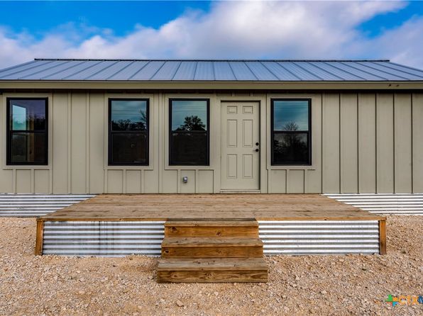 4502 Woodrow Center Rd, Kingsbury, TX 78638