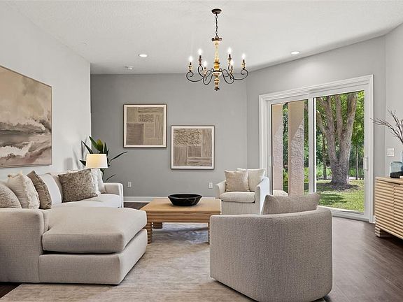 3rd image of 2730 ROBERTSON TRAIL