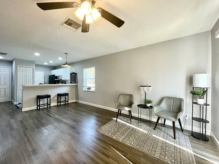 Village Park Townhomes | 2 & 3 Bedroom Apartments in Lady Lake, FL — Photo 43