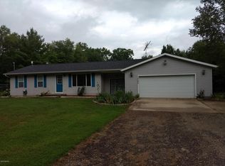 16484 Tamarack Rd, Howard City, MI 49329