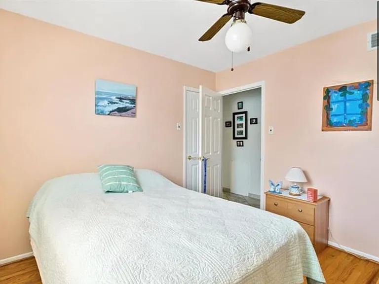 402 Regina St #1 — Photo 7