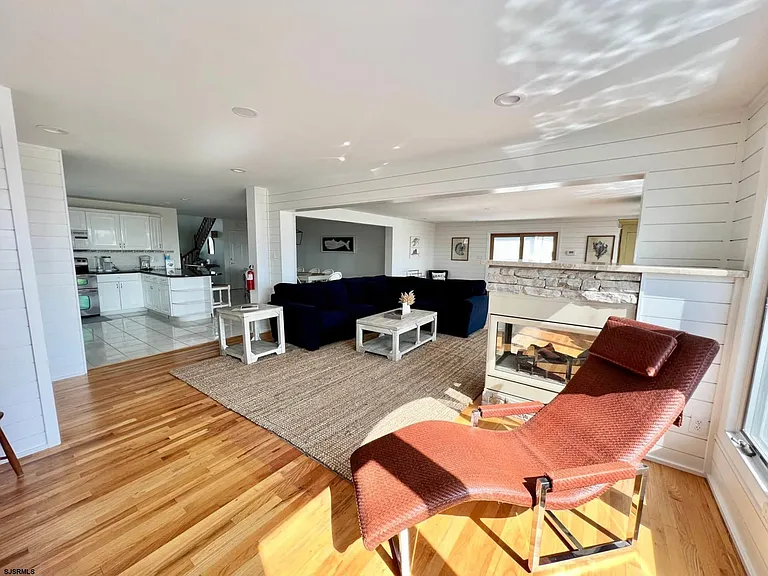 24 Ocean Dr W — Photo 12