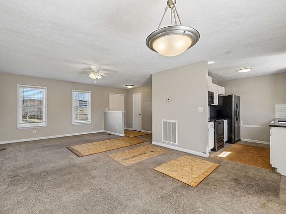 4th image of 1814 Old County House Rd