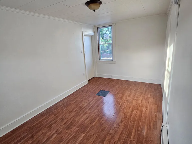 499 Manor St #3 — Photo 11