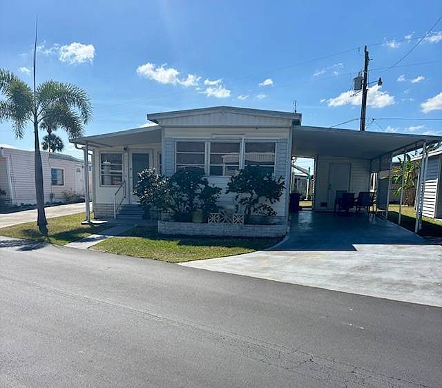 1st image of 73 Shoreland Dr