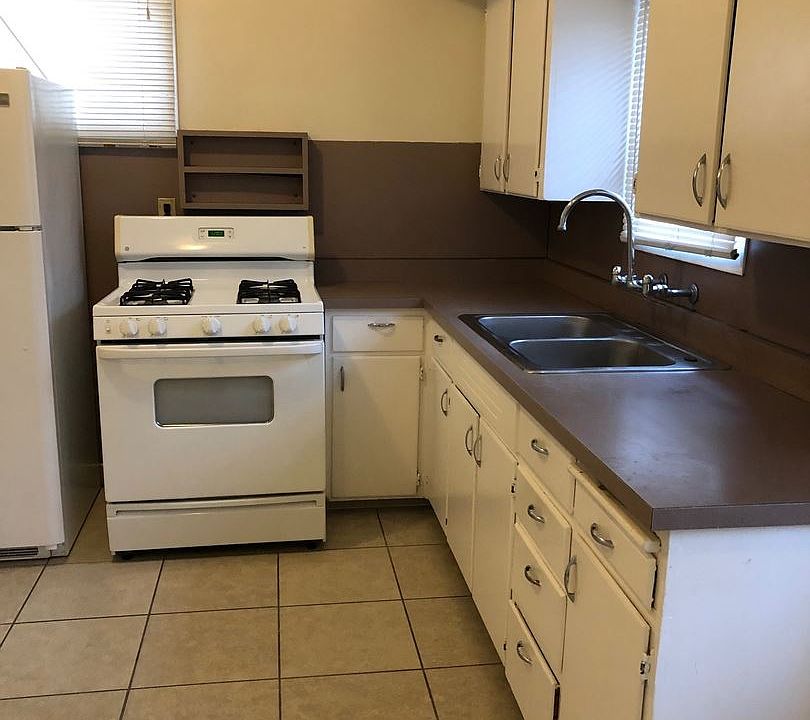 1st image of 217 N 27th St