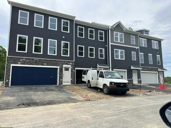 705 Hardman Dr, Morgantown, WV 26501