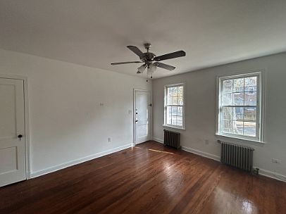 4th image of 1601 18th St SE APT 2