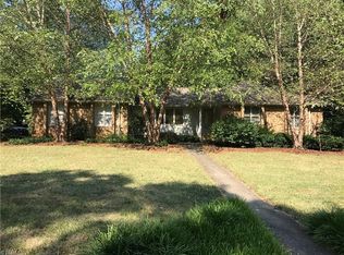 807 Forest Hill Dr, Greensboro, NC 27410