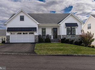 505 Galleria St, Dresher, PA 19025