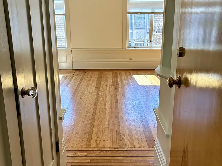 Bright entry into main living space