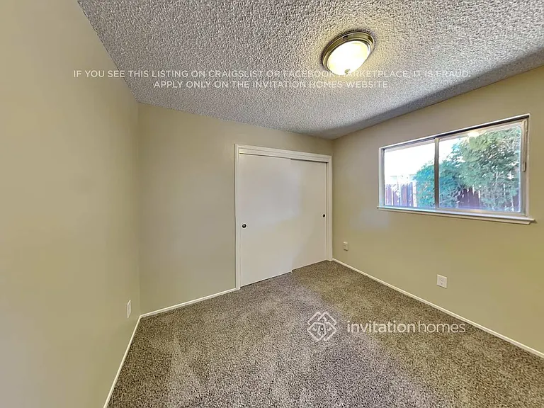 2453 Aramon Dr — Photo 13