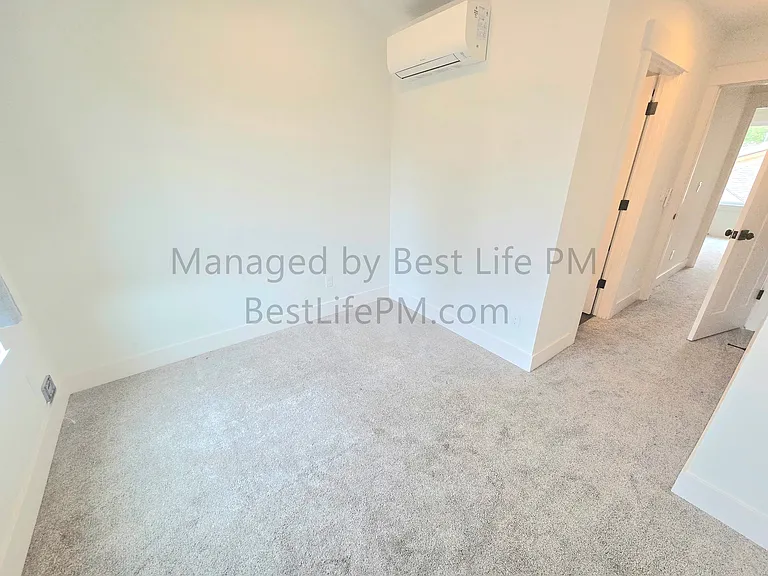 310 NE 58th Ave — Photo 19