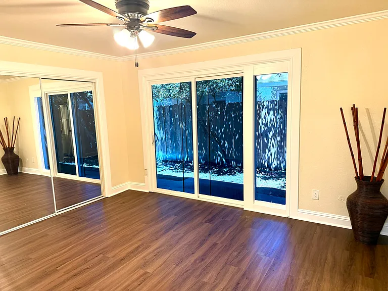 8815 Kelley Dr — Photo 11
