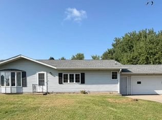 1913 Vine Ave, Marshalltown, IA 50158