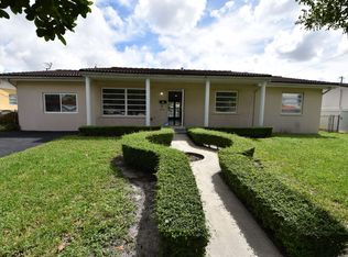 2125 SW 98th Ave, Miami, FL 33165