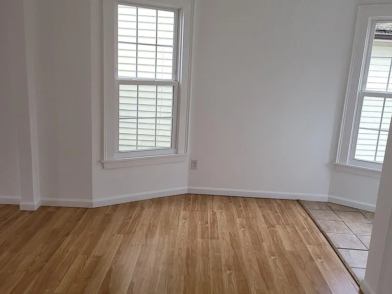 138 Greenwich Ave — Photo 9